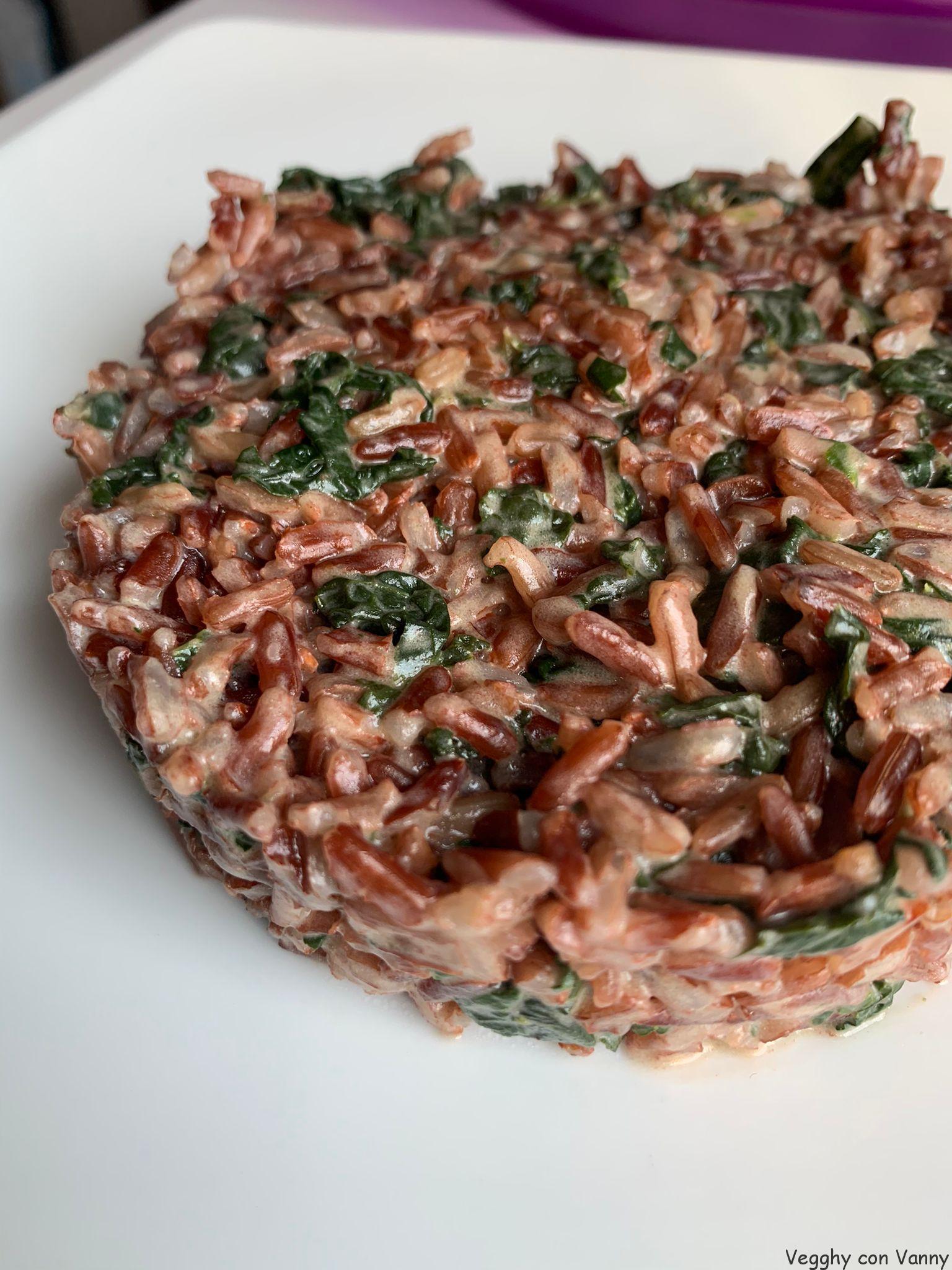 Riso rosso thai con cavolo nero e robiola